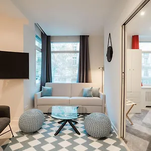 Apartamento Cocteau : Au Coeur De La Rive Gauche, Neuf, Design, 2/4/6 Personnes, París